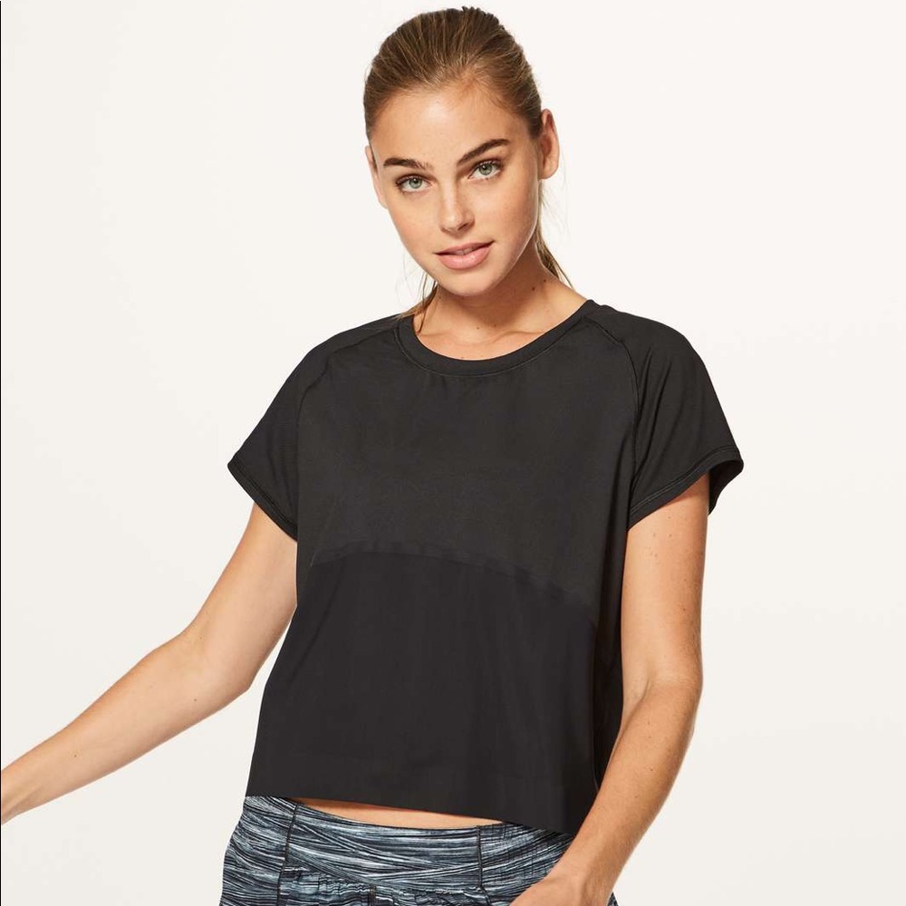 Lululemon Final Lap Short Sleeve